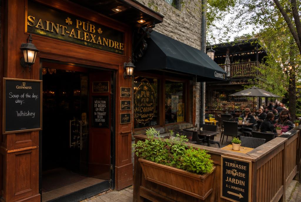 Pub de quartier avec terrasse-jardin dans le faubourg Saint-Jean à Québec